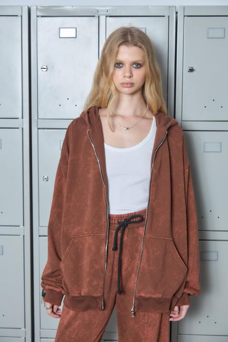 Костюм шоколадний виварений